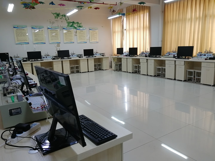 传感器实训台1.jpg
