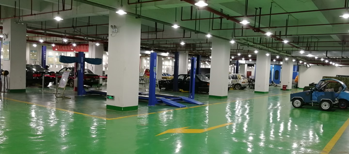 新能源汽车技术实训中�?.jpg 新能源汽车技术实训中�?.jpg