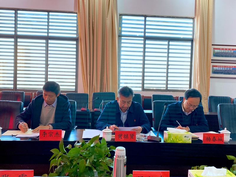 DCIM(2).jpg DCIM(2).jpg