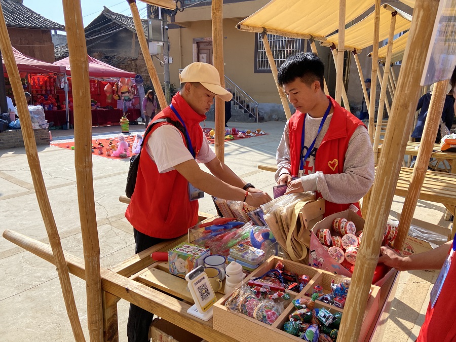 ���к����׷澫�� ��������