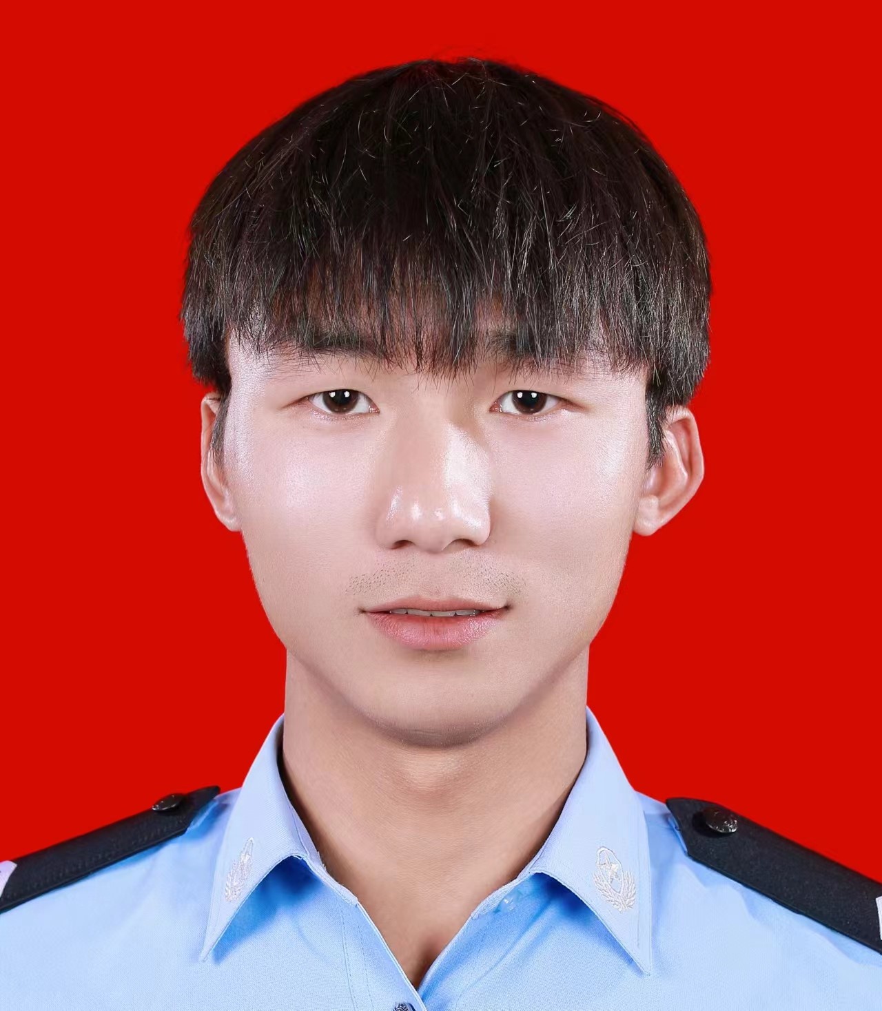 2郑鹏.jpg 2郑鹏.jpg